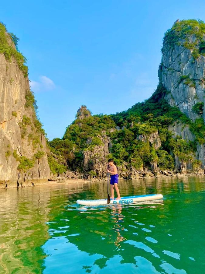 Homestay 1986 Ha Long - Can Ho 2 Phong Nghi View Bien Exteriör bild